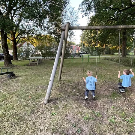 Nyaraló Newly Refreshed Family-stay For 7 By The Ewijk