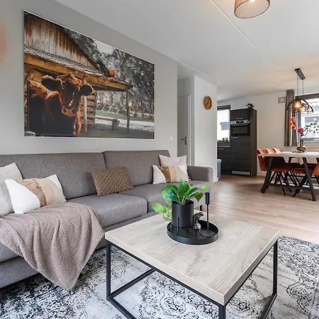 Newly Refreshed Family-stay For 7 By The Hébergement de vacances *