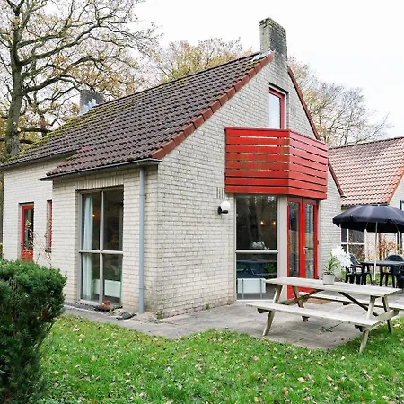 Newly Refreshed Family-stay For 7 By The