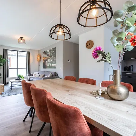 Newly Refreshed Family-stay For 7 By The Hébergement de vacances *