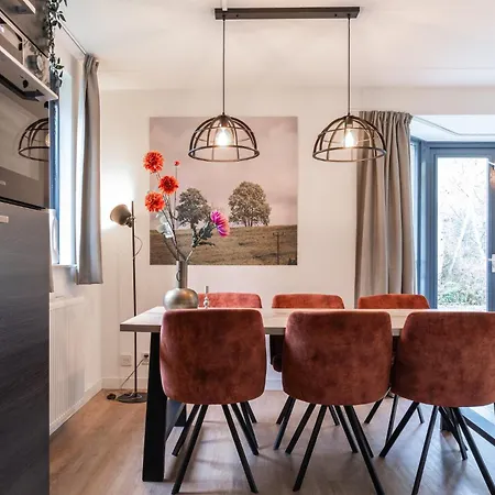 Newly Refreshed Family-stay For 7 By The Ewijk