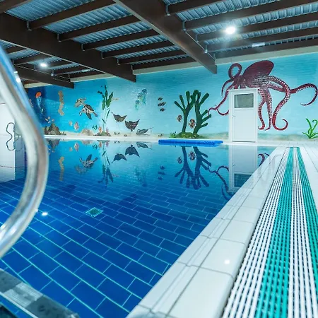 Newly Refreshed Family-stay For 7 By The Nyaraló