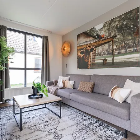 Newly Refreshed Family-stay For 7 By The Ewijk