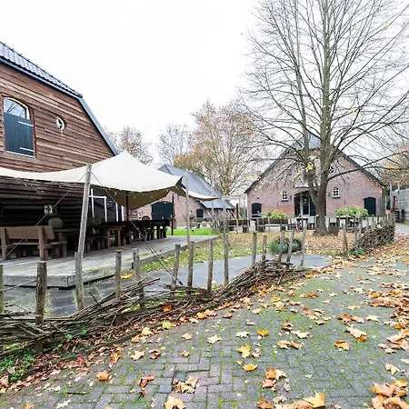 Newly Refreshed Family-stay For 7 By The * Ewijk